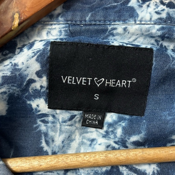 Velvet Heart Aiden Indigo Tie Dye Pullover High Low Tunic - Picture 5 of 8